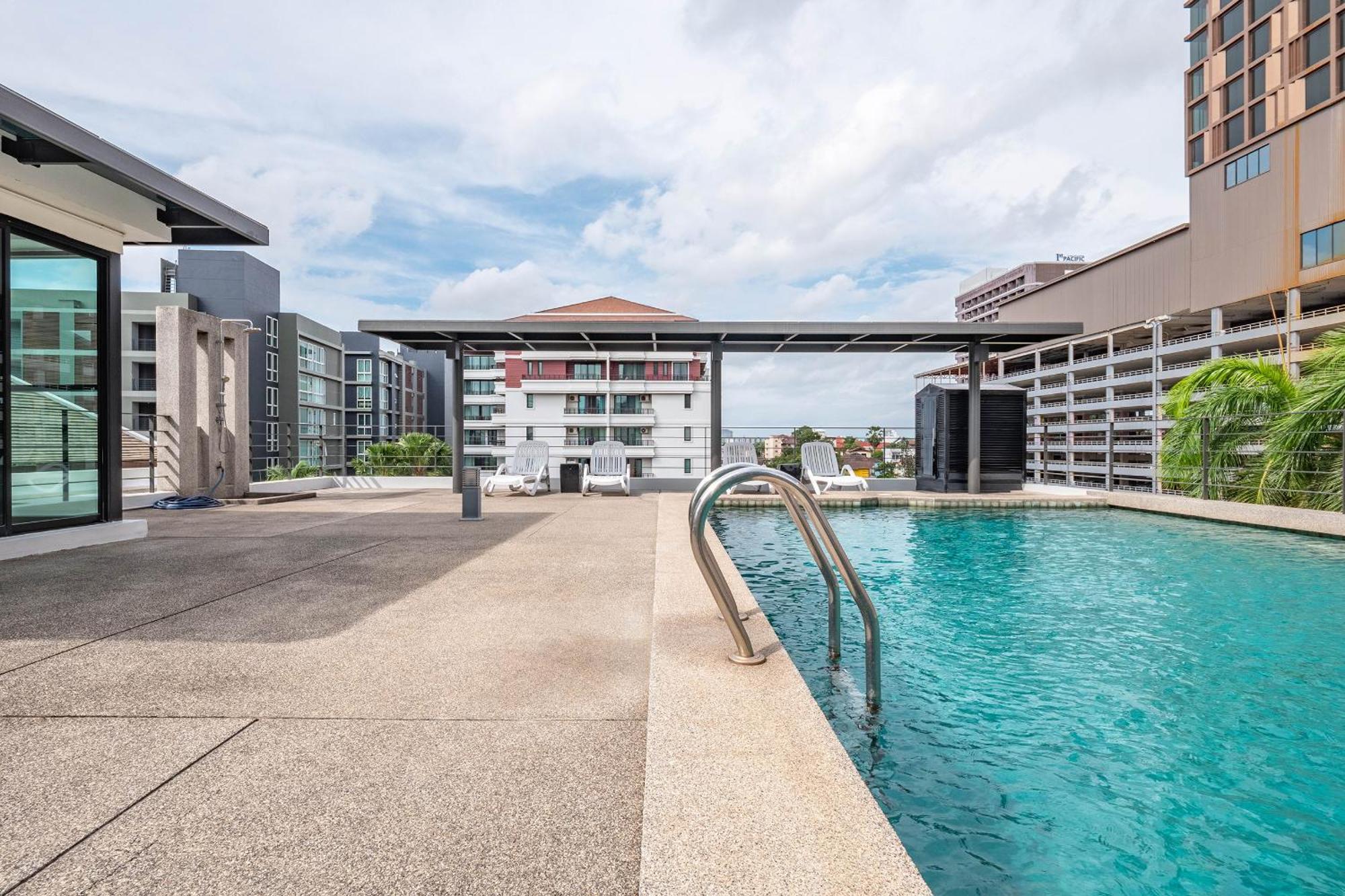 Luxe Residence Pattaya Exterior photo